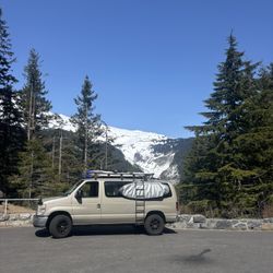 Ford E350 Super duty 