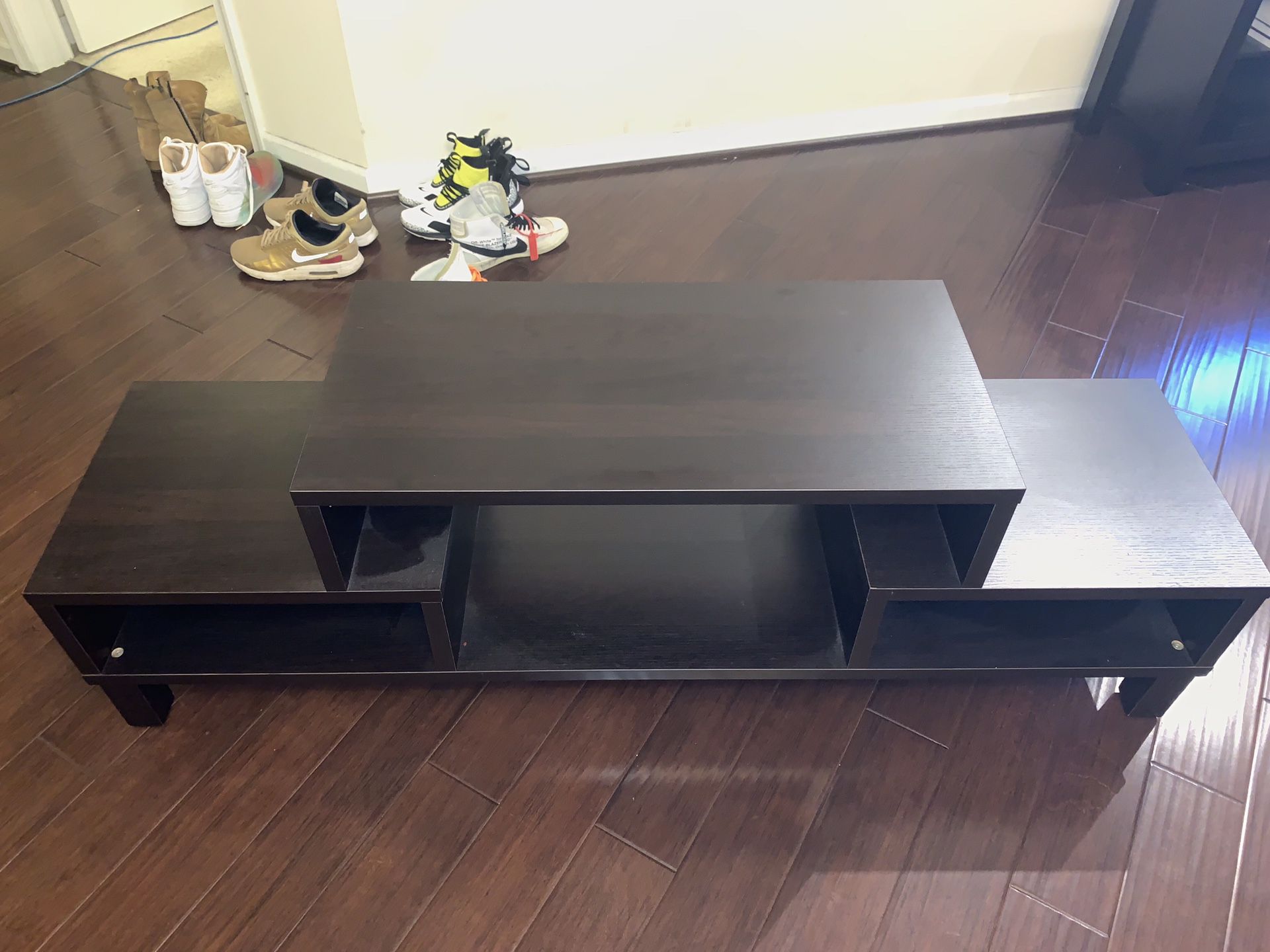 Must go ASAP TV STAND PICK UP SILVER SPRING