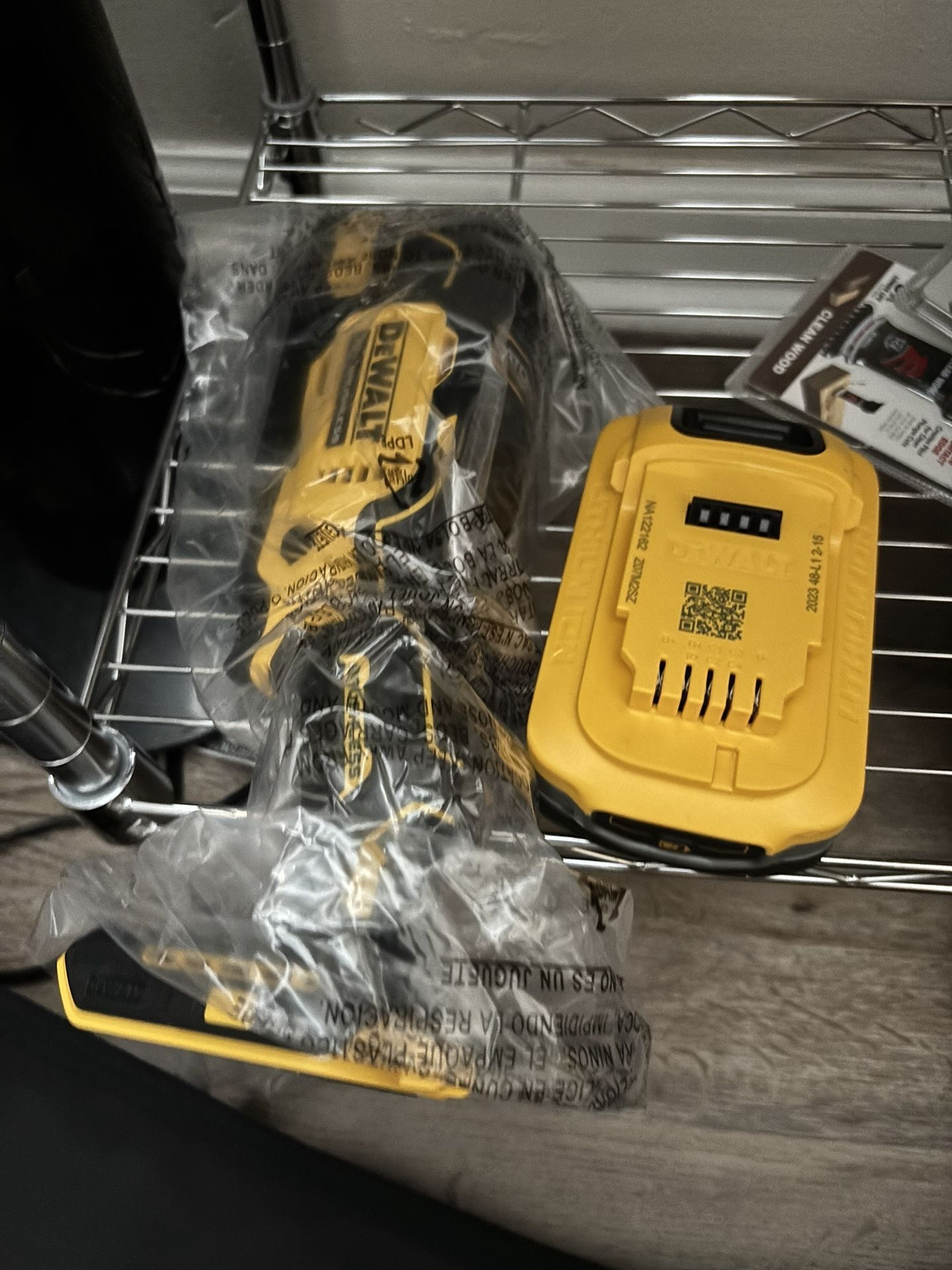 Brand New Battery Oscillator Dewalt