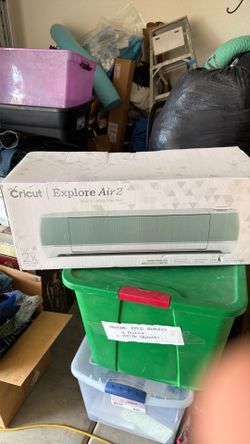 Cricut crafting machine