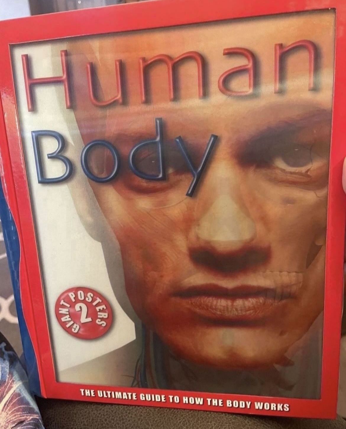 HUMAN BODY- HARDCOVER BOOK