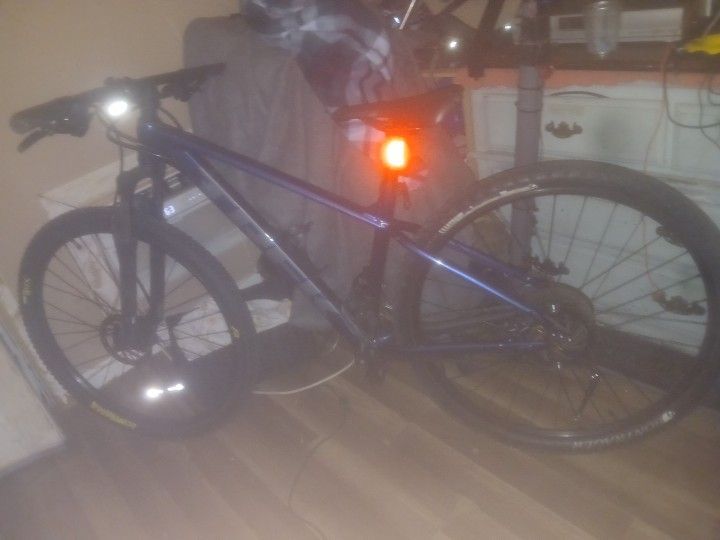 ,Trek