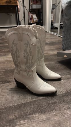 White cowboy boots