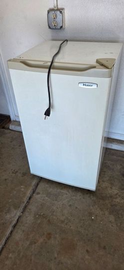 Mini fridge / freezer