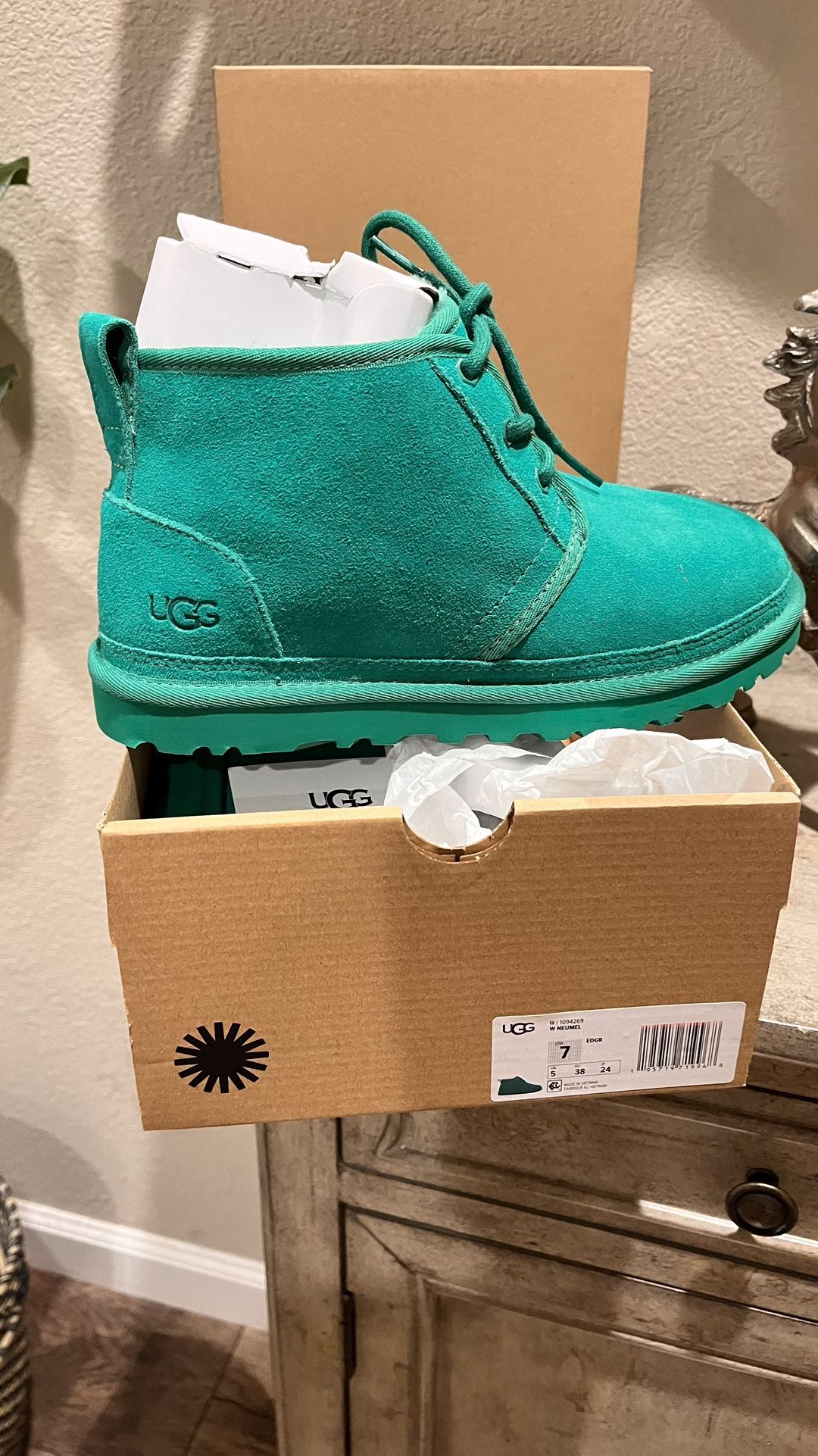 UGG Color GREEN Women's Neumel Boot