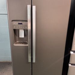 GE SIDE BY SIDE FRIDGE 20% Off