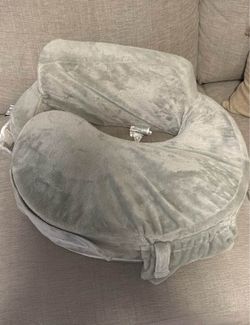 Nursing pillow