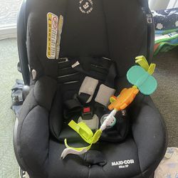 Maxi Cosi Infant car seat