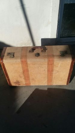 Antique Suit Case/Luggage