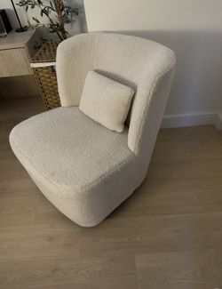 Boucle Swivel Accent Chair