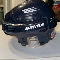 Vintage Bauer HH4000L Ice Hockey Helmet 