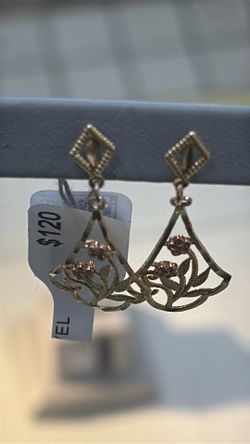 Gold earrings