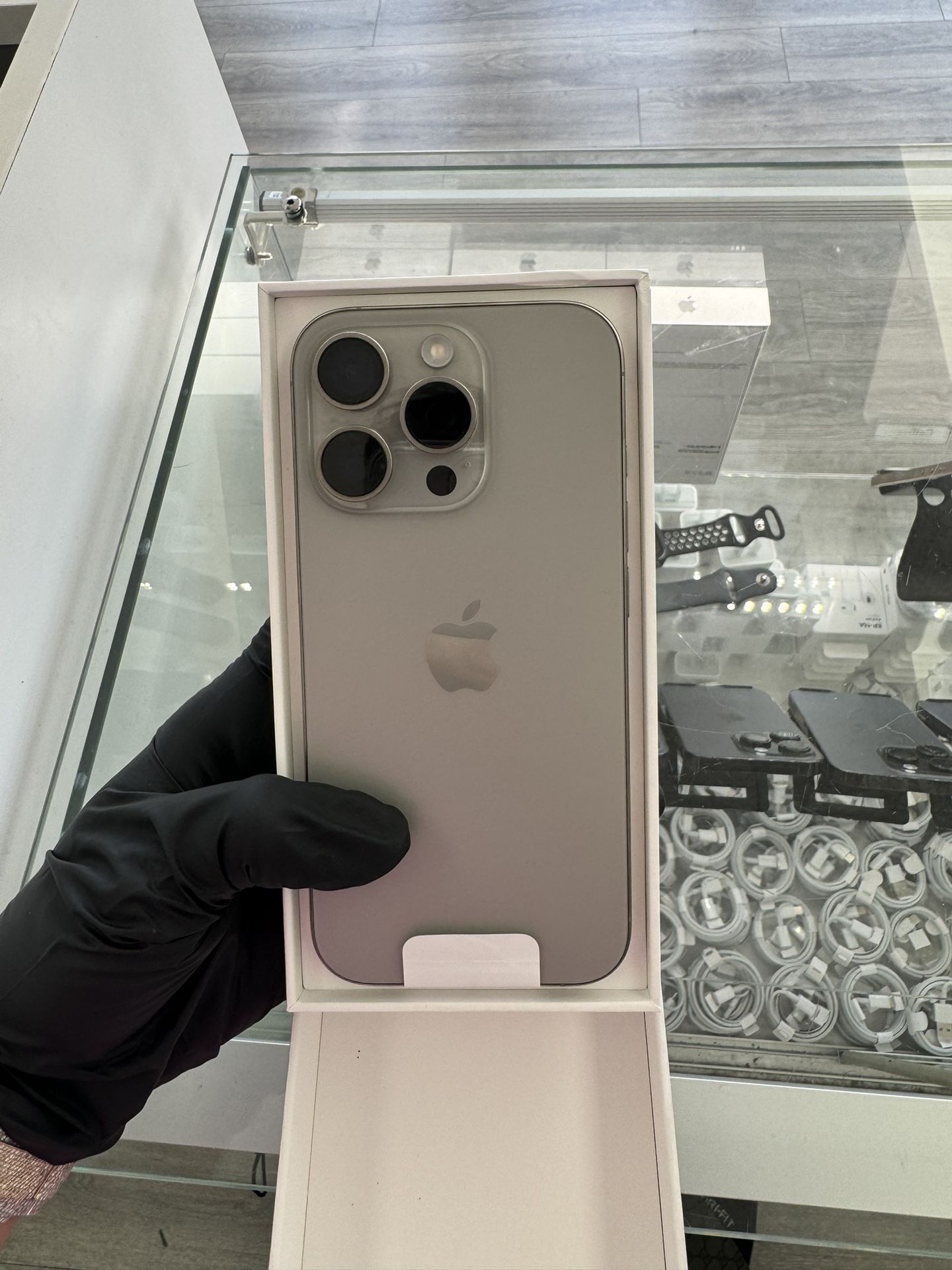 iPhone 16 Pro Unlocked