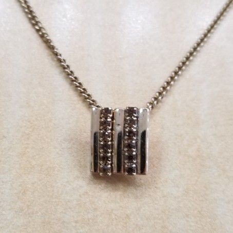 Gold Plated Pendant On 18 Inch Chain 