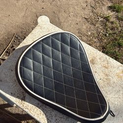 Harley Seat