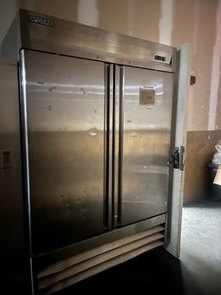 Motak freezer for parts or can be repaired