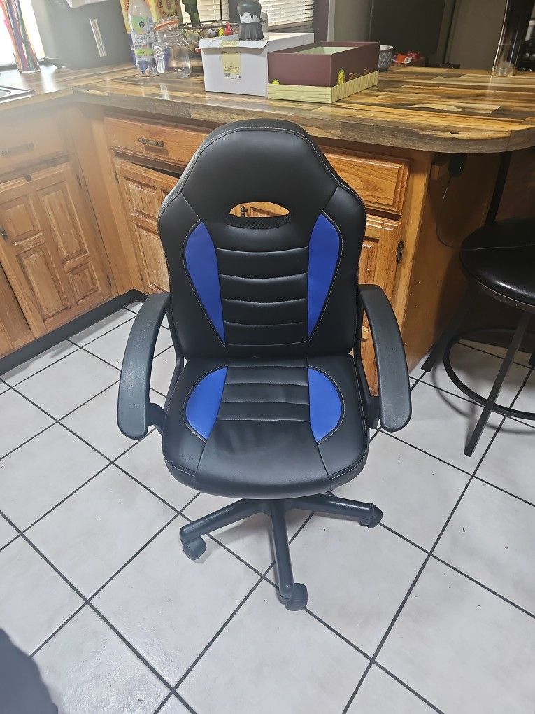 Kid Chair (Not for adults)