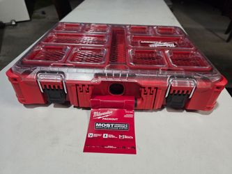 Brand New Milwaukee Packout 11-Compartment Organizer