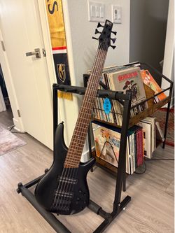 Ibanez SR306EB 6 string bass