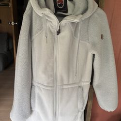 LOW PRICE MOVING- 1 MADISON EXPEDITION FLEECE JACKET