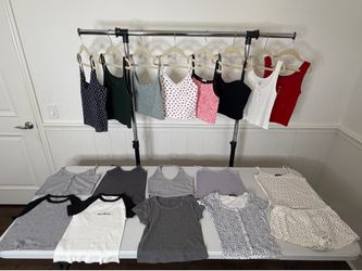🔥 MAJOR CLOSET CLEANOUT! Brandy Melville • Aritzia • Levi’s • Hollister & MORE!  Starting at $5! 🔥