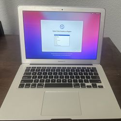 2017 MacBook Air 13” i7 8GB 512GB