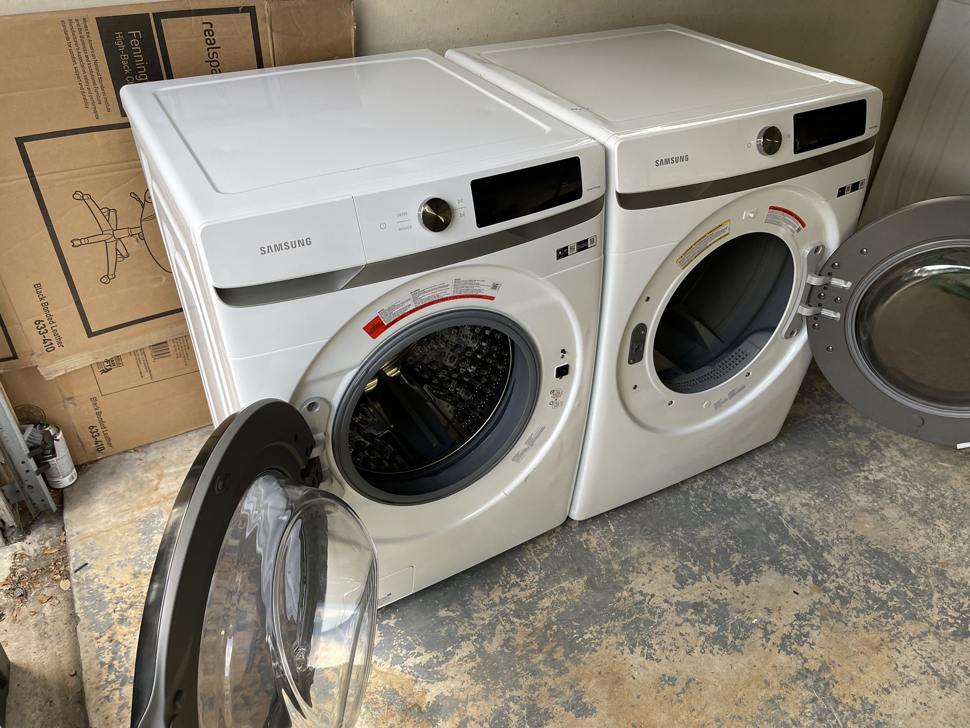 New Open Box Samsung Washer 4.5 Cu Ft And Dryer 7.5 Cu Ft In Good Working Conditions Scratch And Dents 