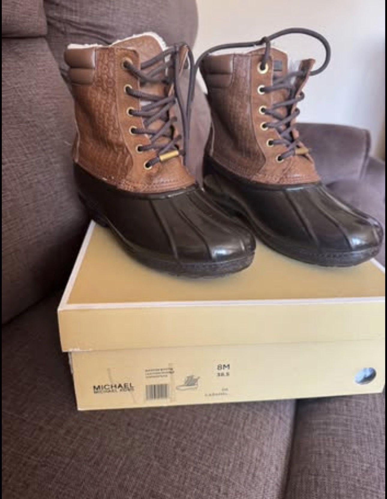 Michael Kors Winter Boots Size 8 $50