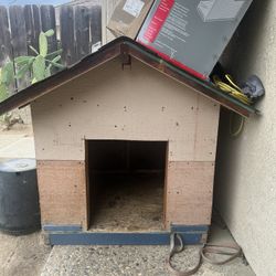 Free Dog House!