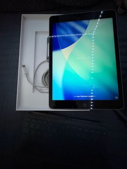 Apple iPad 9th Gen with Box and Charging Cable