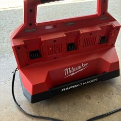 Milwaukee Packout M18 Rapid Battery Charger 6 Slots Like New!!!