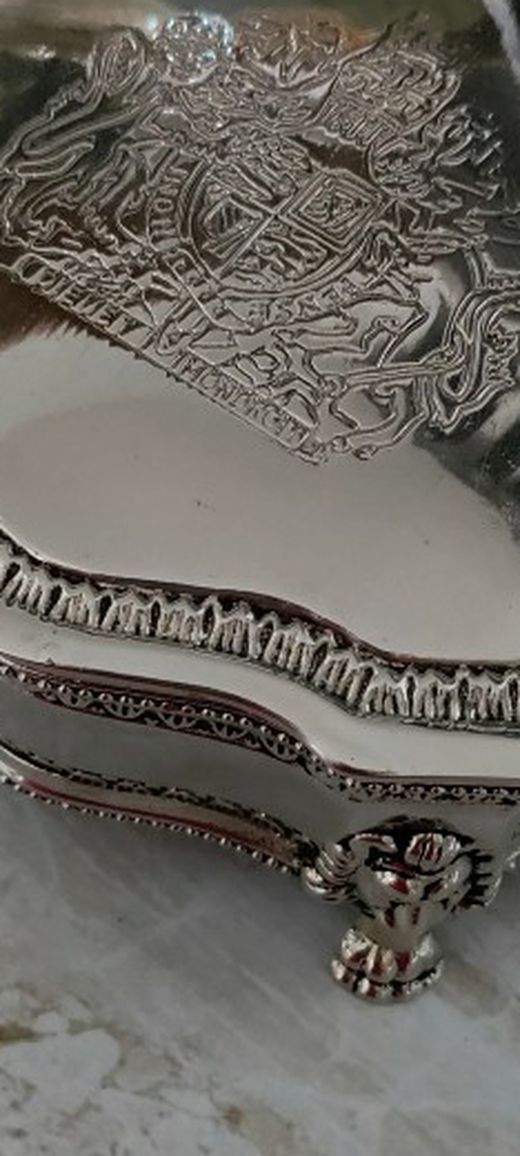 Dieu et Mon Droit Vintage Silver Plate Jewelry Box