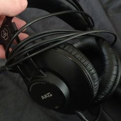 AKG K52 Headphones 