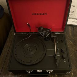 Crosley Vinyl/bluetooth Speaker 