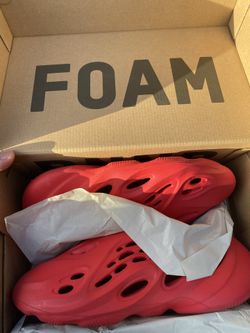 Yeezy Foams Runners 