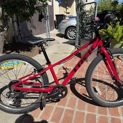 Trek 24” Kids Bike