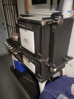 Antique gas stove