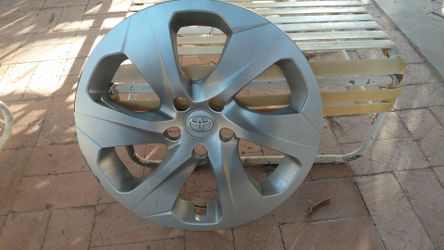 Toyota RAV4 Hubcap