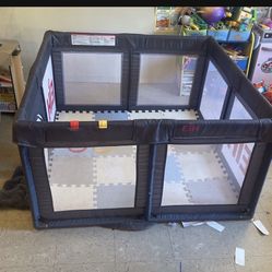 EIH PLAYPEN HUGE .. Used For 2 Months Practically New.
