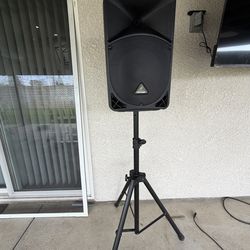 Speakers (Behinger Eurolive)