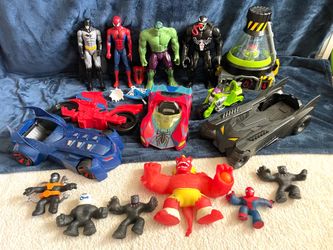 Super Heroes Avengers Toys Lot