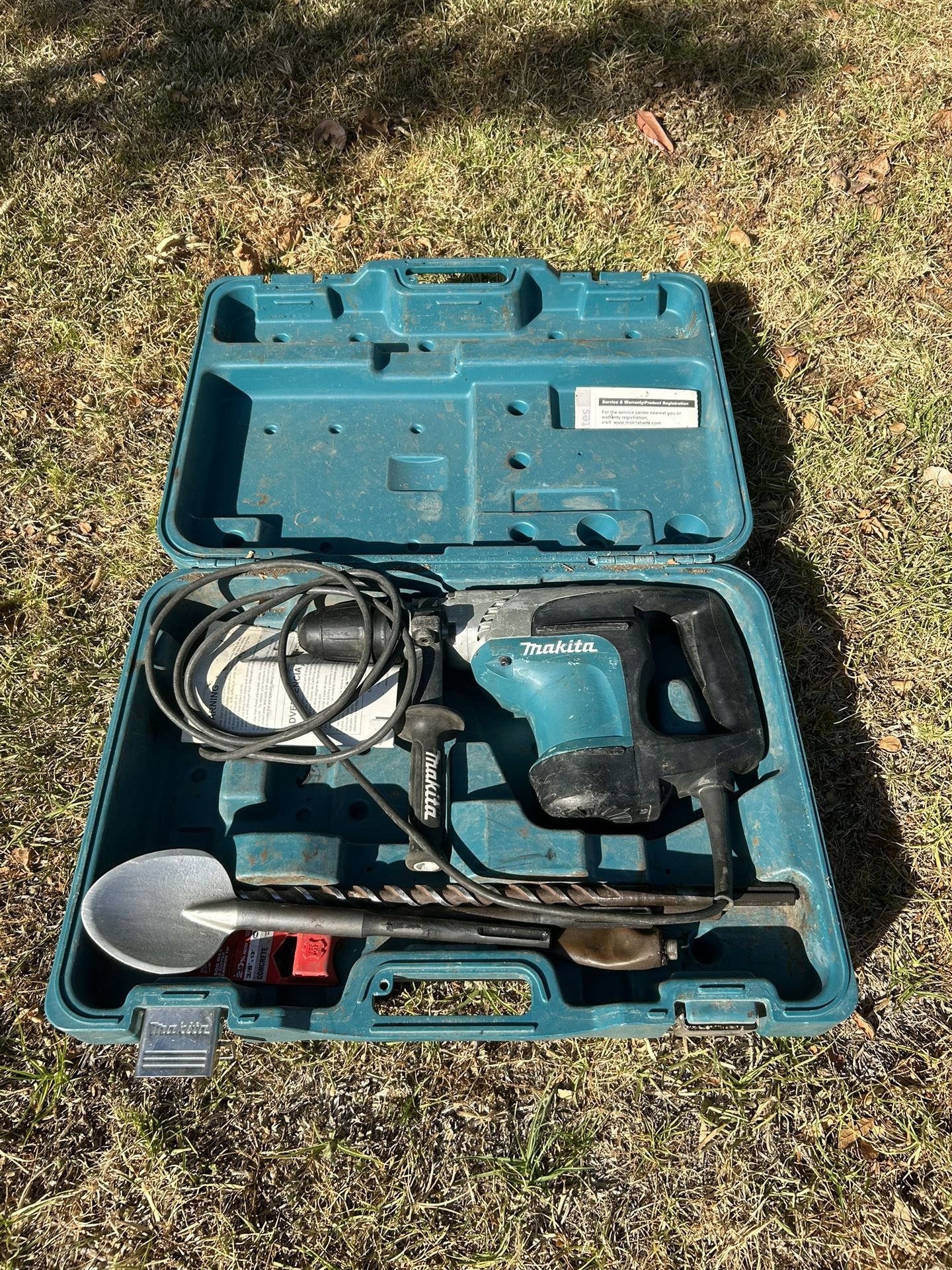 Makita Rotary Hammer HR 4002