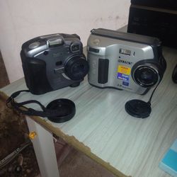 2 DIGITAL STILL CAMERAS By Sony & Kodak