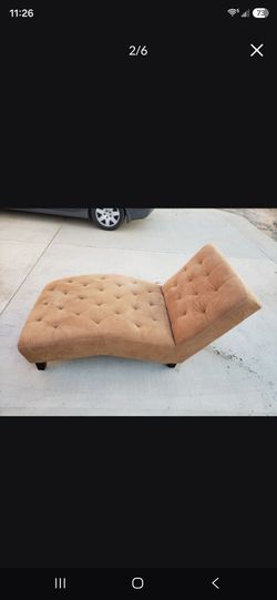 Tufted Chaise Lounge Chair