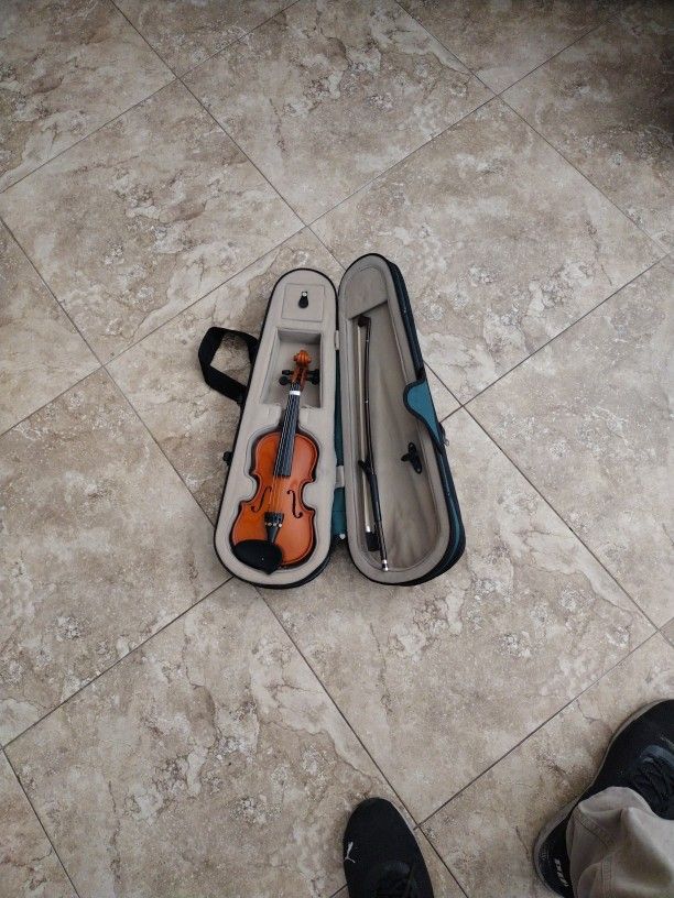 Palatino Violin