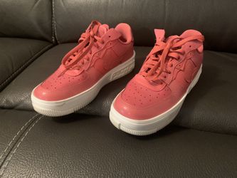 Nike Hot Pink Shoes…Like New….8.5