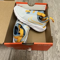 New Nike Sneakers 10C