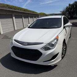 Hyundai sonata Hybrid 2014