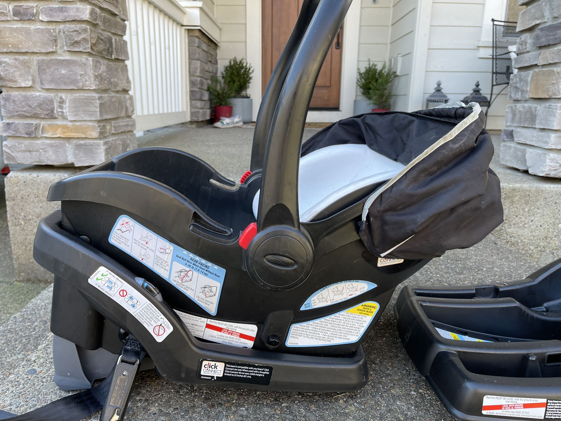 Graco Car Seat And Baby Carrier + 2 Car Bases!