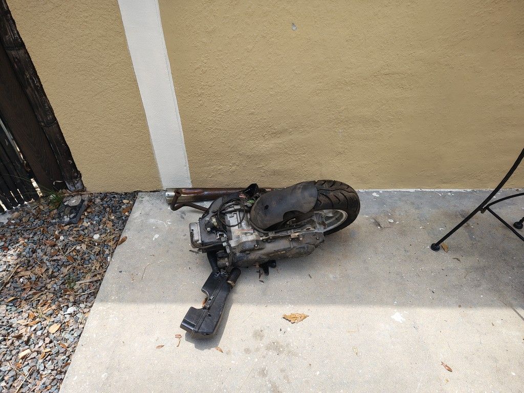 Scooter Tire With Rim Inflated . Comes Free Engine And 2 Exhaust